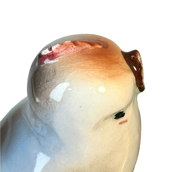 Italian handcrafted porcelain bird miniature planter. Charming cottage decor. - Picture 4 of 9